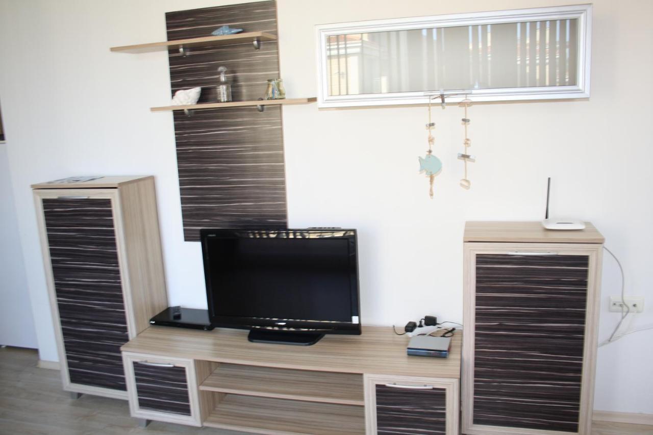 Apartments In Sunny Island Complex เชอร์โนโมเรทส์ ภายนอก รูปภาพ
