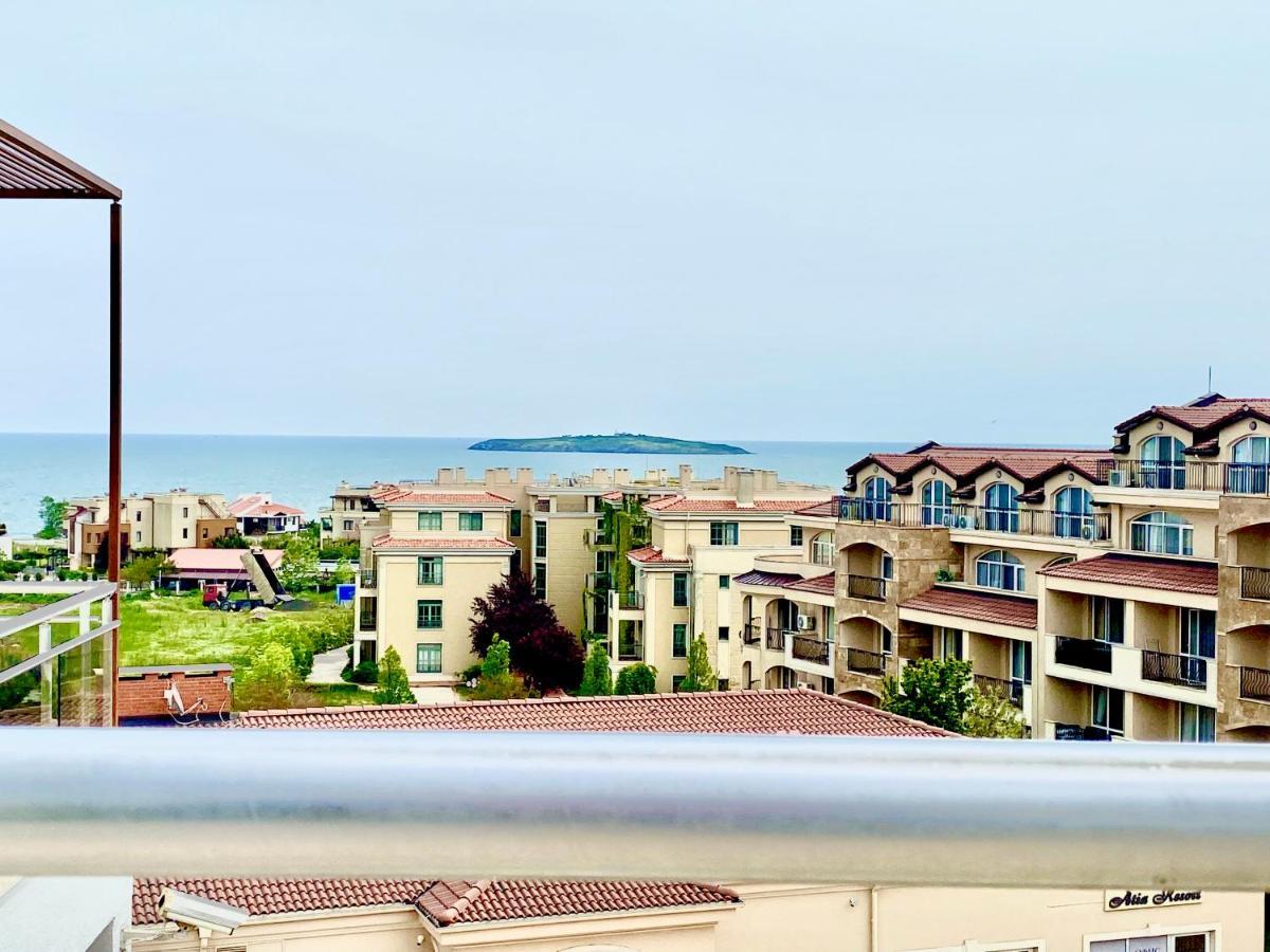 Apartments In Sunny Island Complex เชอร์โนโมเรทส์ ภายนอก รูปภาพ