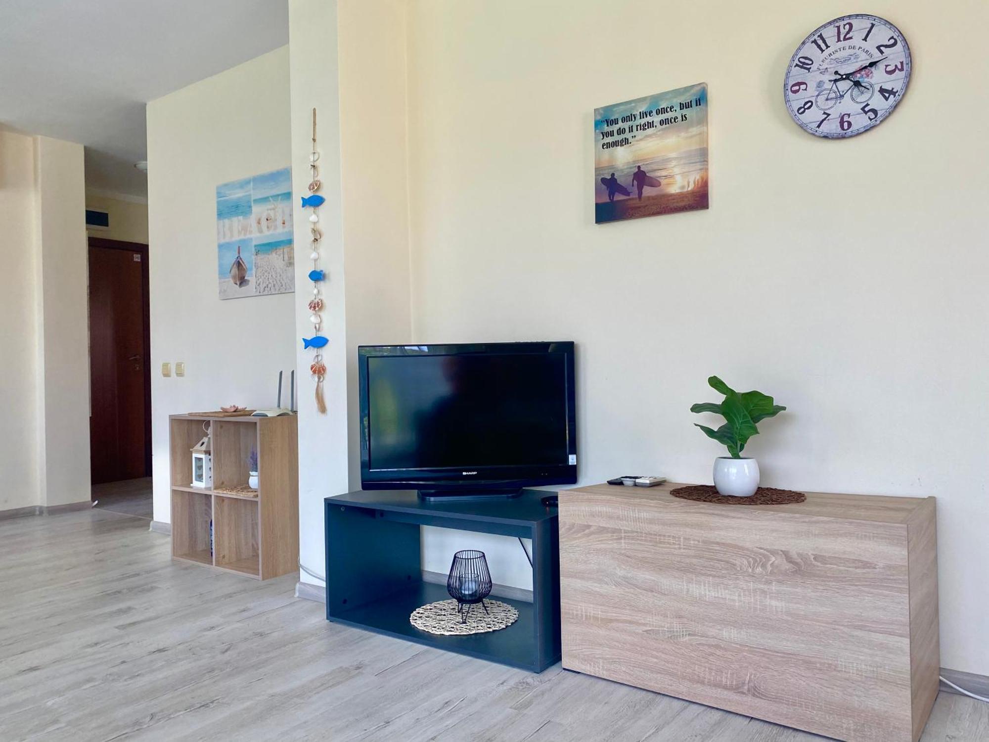 Apartments In Sunny Island Complex เชอร์โนโมเรทส์ ภายนอก รูปภาพ