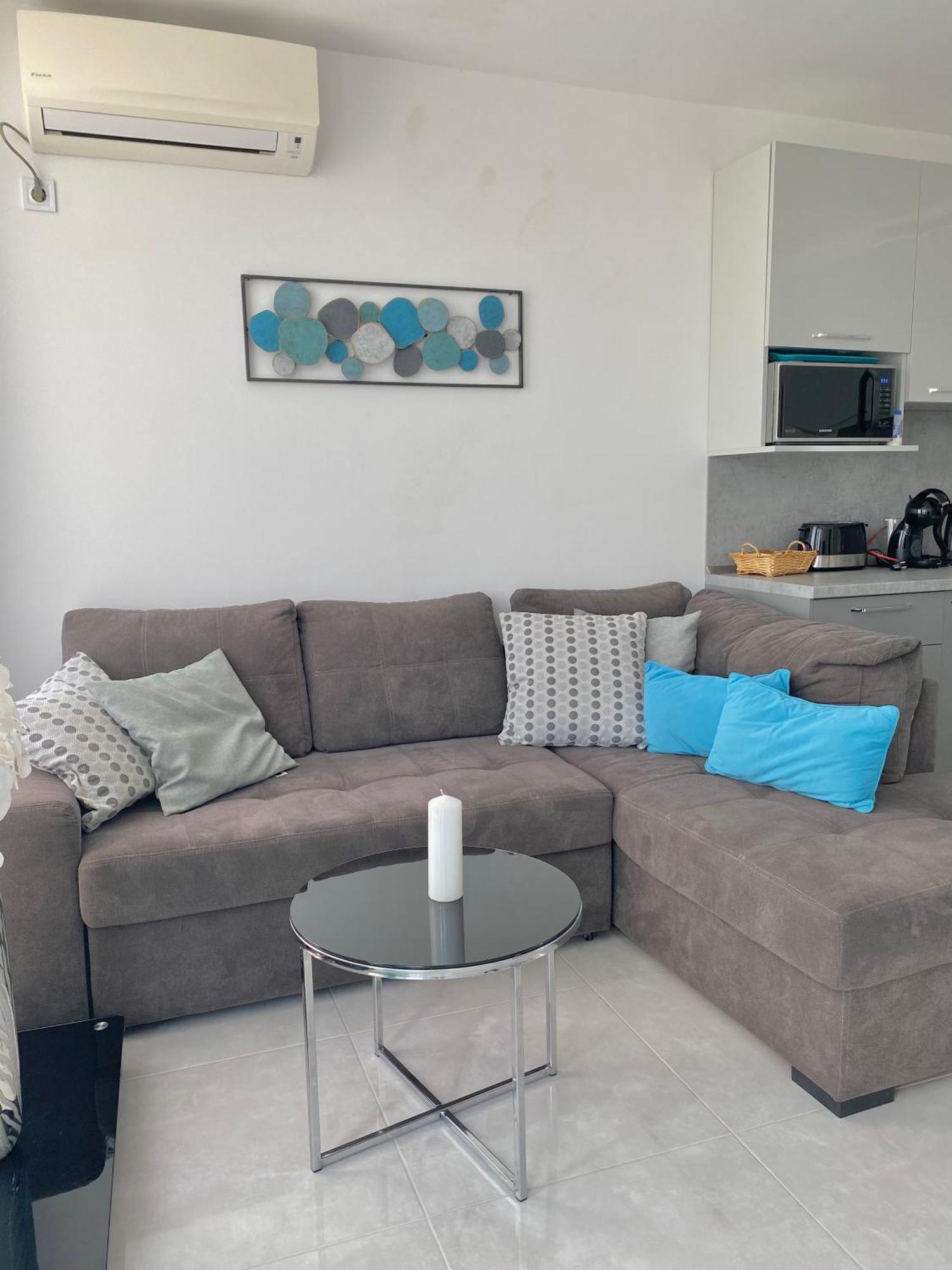 Apartments In Sunny Island Complex เชอร์โนโมเรทส์ ภายนอก รูปภาพ