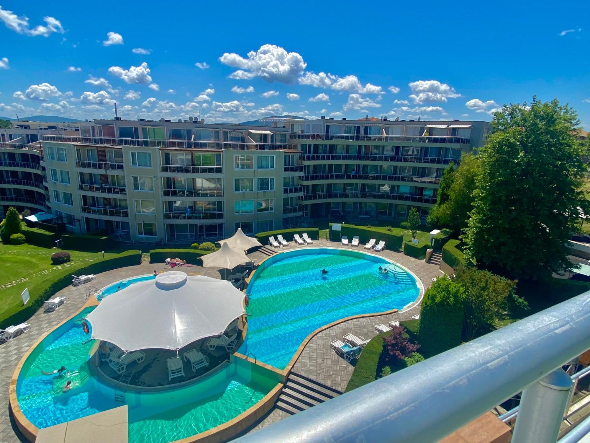 Apartments In Sunny Island Complex เชอร์โนโมเรทส์ ภายนอก รูปภาพ