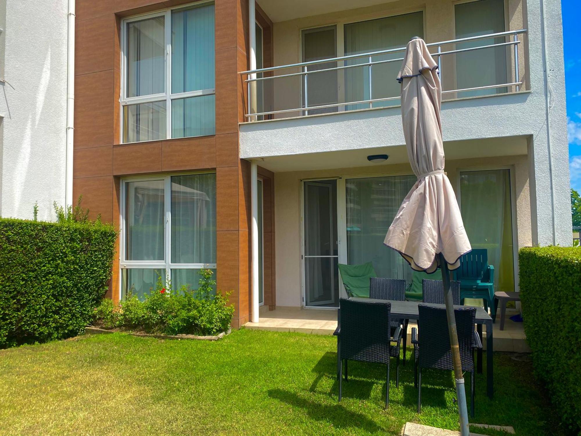 Apartments In Sunny Island Complex เชอร์โนโมเรทส์ ภายนอก รูปภาพ