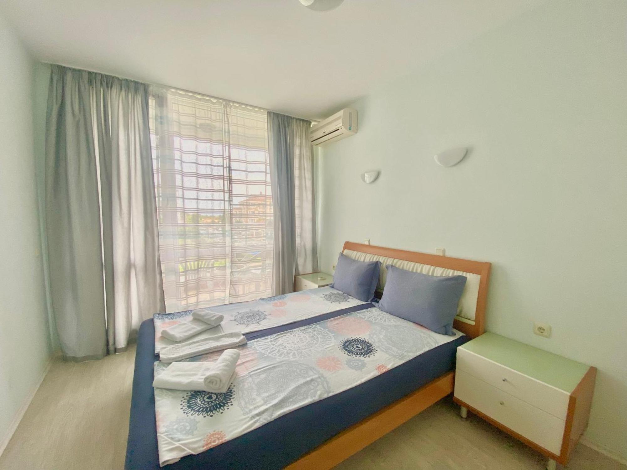 Apartments In Sunny Island Complex เชอร์โนโมเรทส์ ภายนอก รูปภาพ