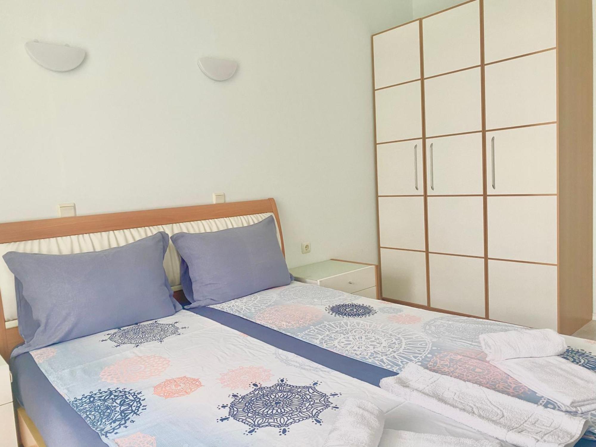 Apartments In Sunny Island Complex เชอร์โนโมเรทส์ ภายนอก รูปภาพ