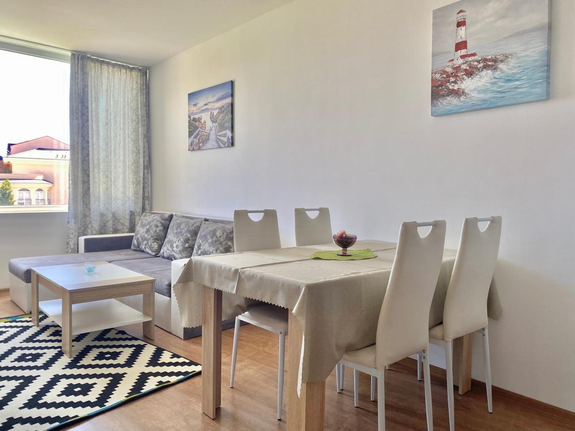 Apartments In Sunny Island Complex เชอร์โนโมเรทส์ ภายนอก รูปภาพ